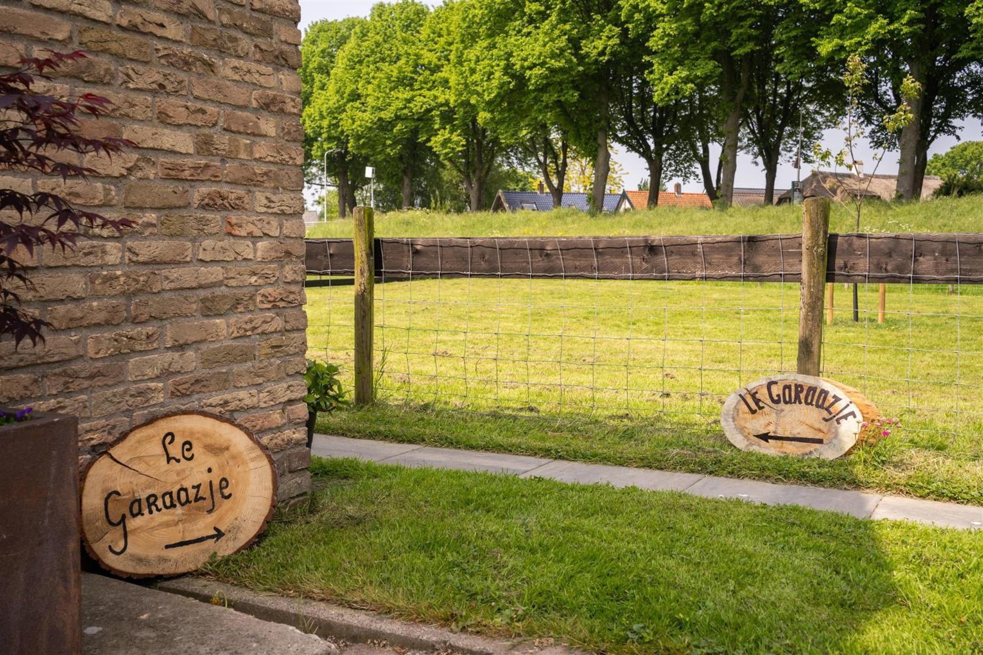 Vakantiewoning Le Garaazje 'S-Gravendeel Bagian luar foto