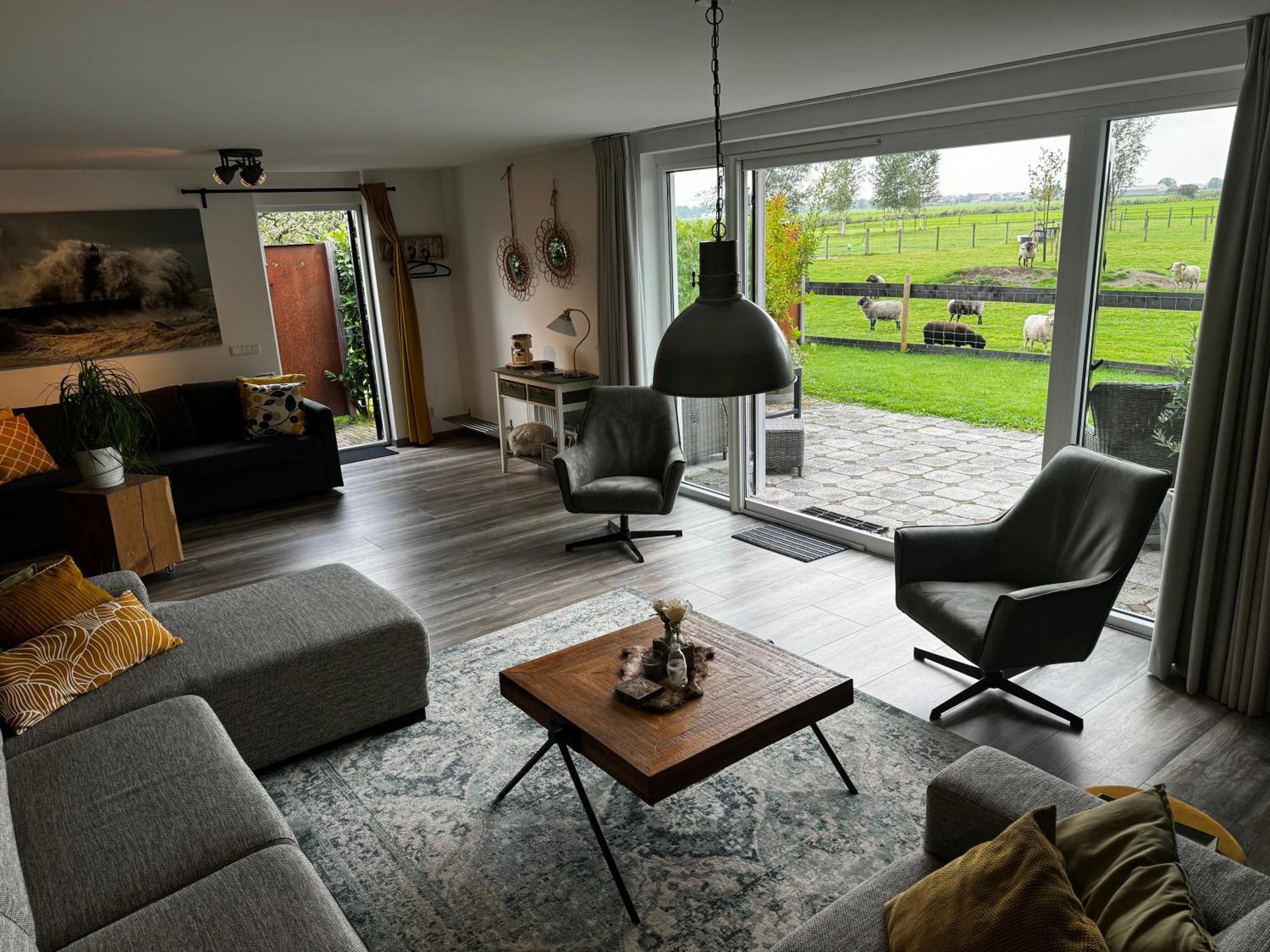 Vakantiewoning Le Garaazje 'S-Gravendeel Bagian luar foto