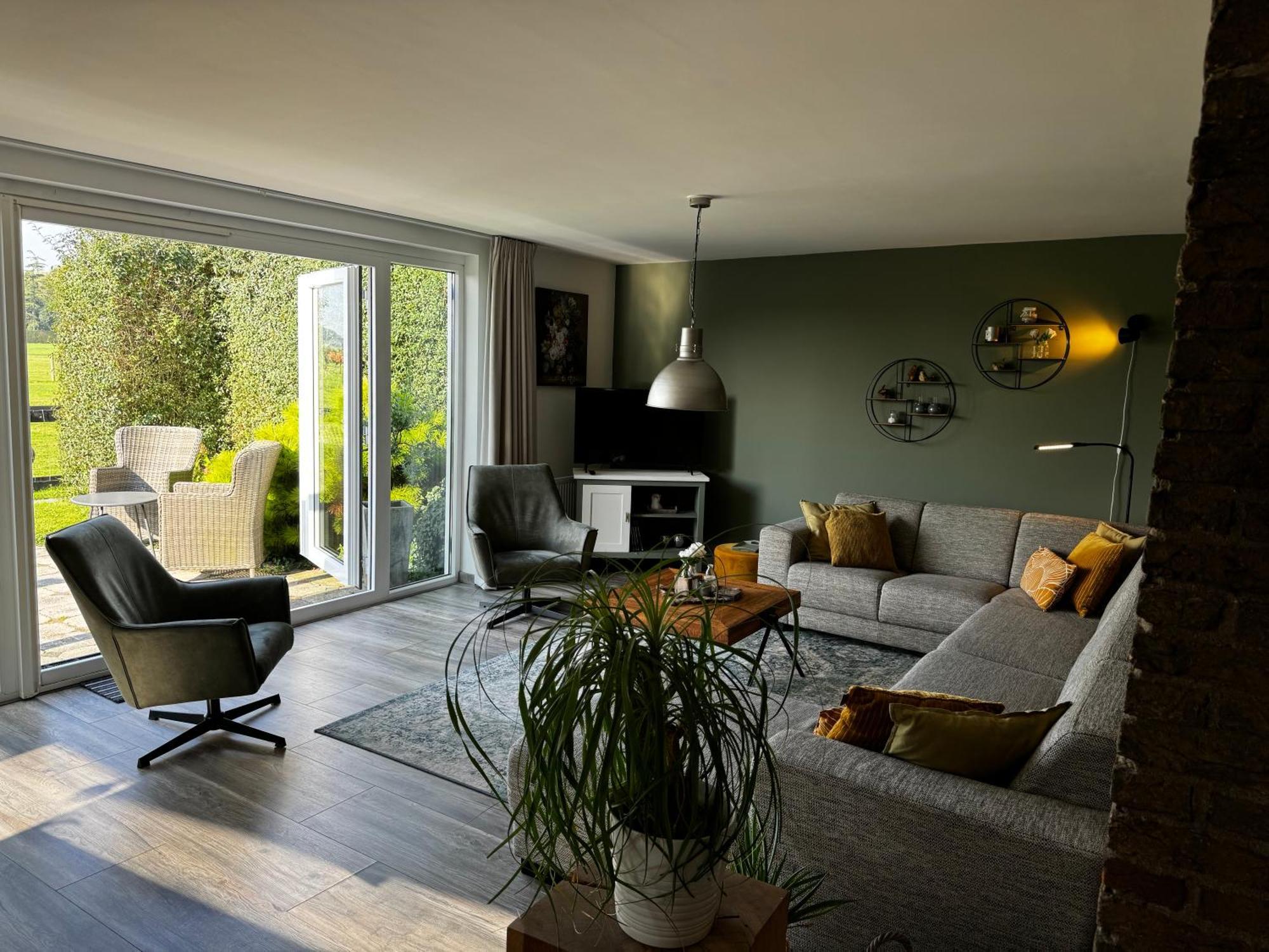 Vakantiewoning Le Garaazje 'S-Gravendeel Bagian luar foto