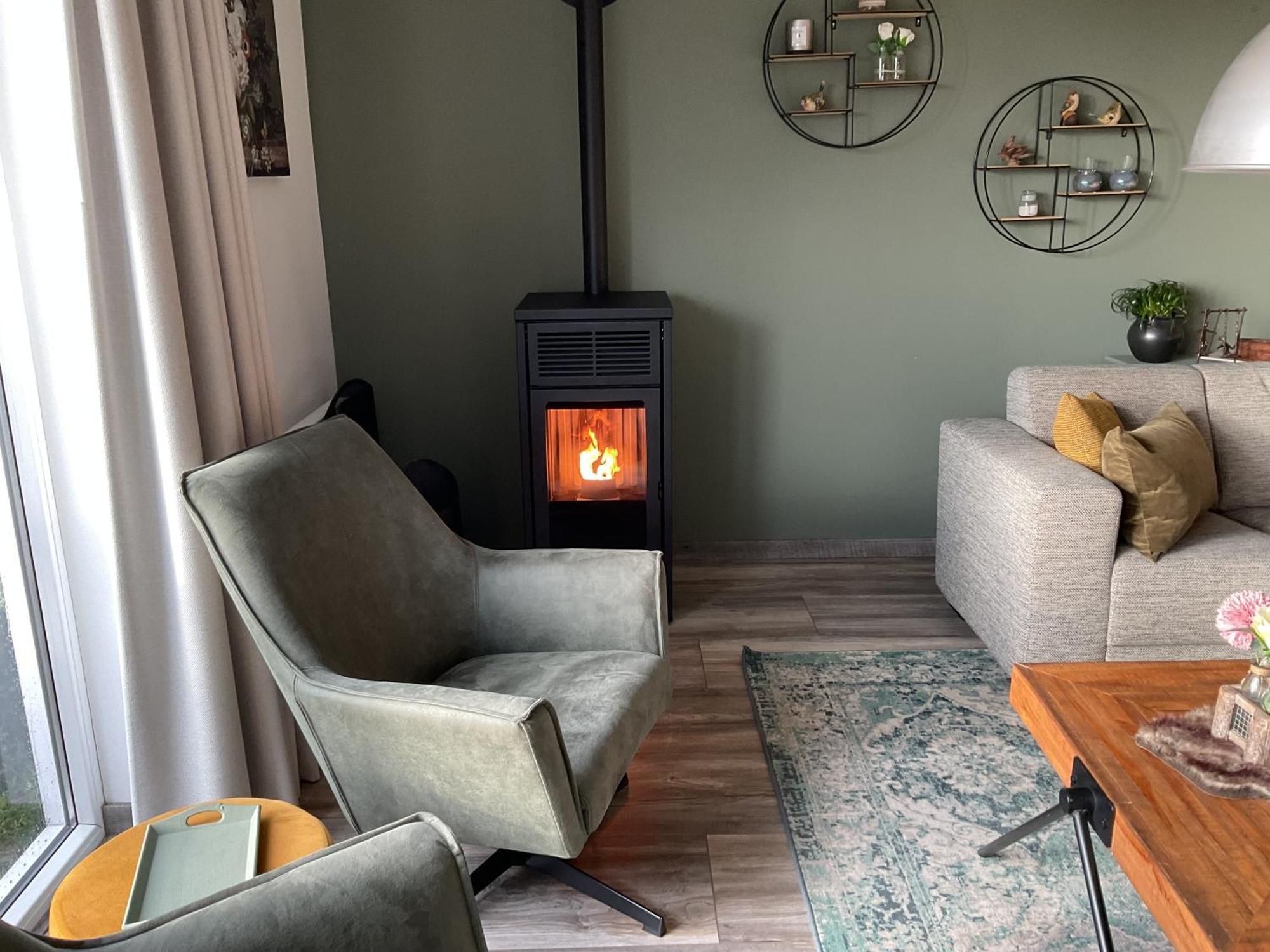 Vakantiewoning Le Garaazje 'S-Gravendeel Bagian luar foto